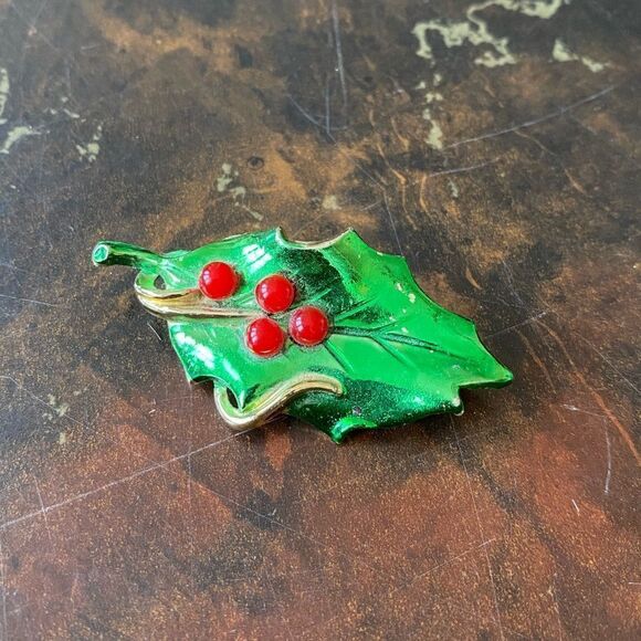 Vintage Christmas Holiday Brooch - Green Holly and Berries Pin - Picture 1 of 4